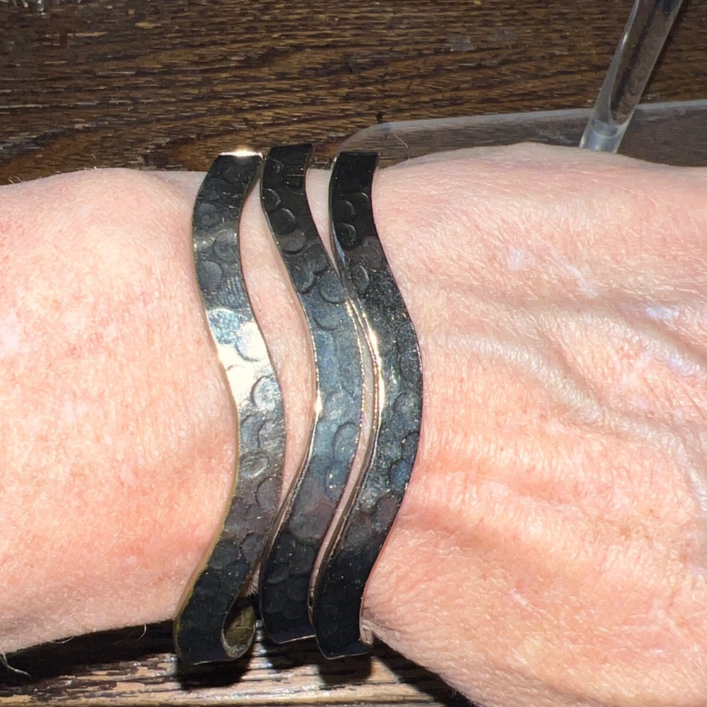 2.38 oz Set 3 Sterling Silver hammered wavy hinged cuff bracelets 925